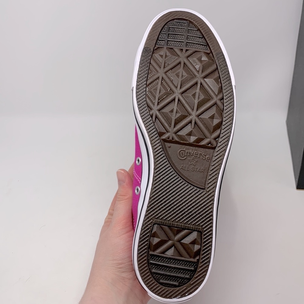 NIB Converse Chuck Taylor All Star Low Top Sneaker Hyper Hot Fushia Pink - Picture 6 of 8